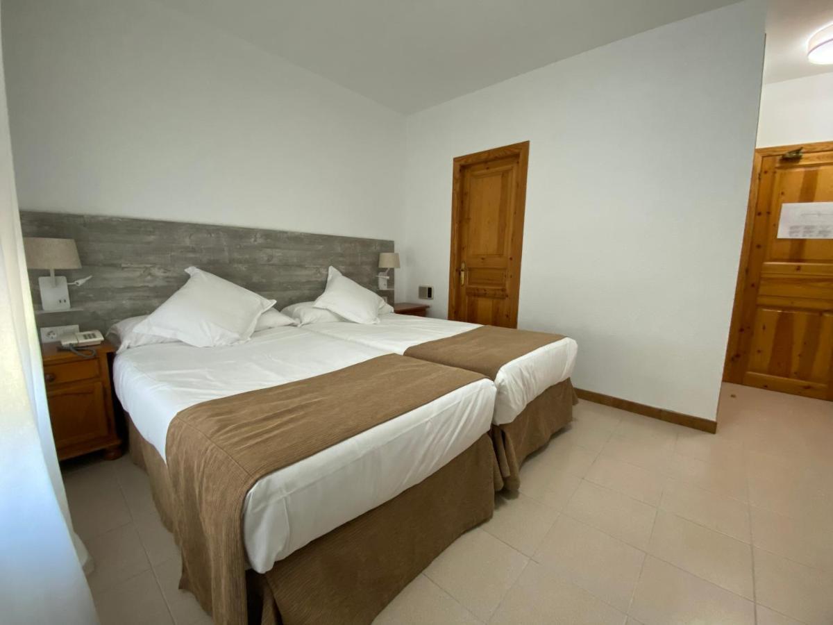 Hotel & Restaurante Pena Arros ภายนอก รูปภาพ