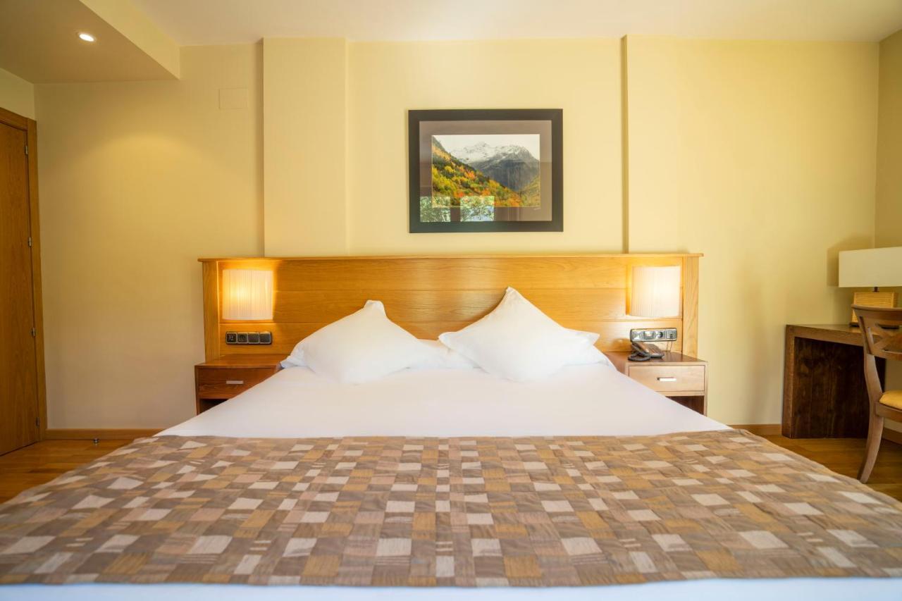 Hotel & Restaurante Pena Arros ภายนอก รูปภาพ